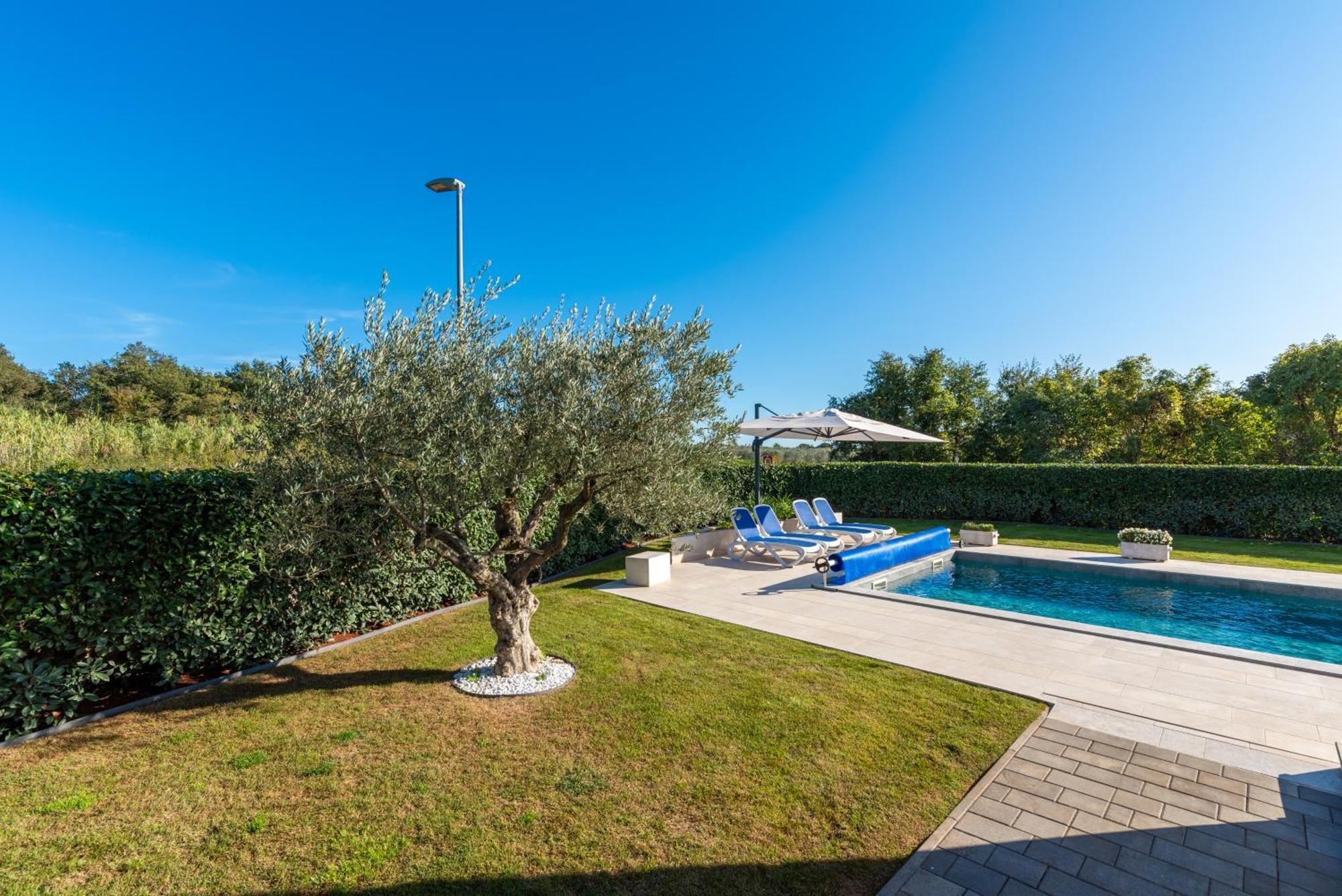 Apartment Lunne Novigrad  Bagian luar foto