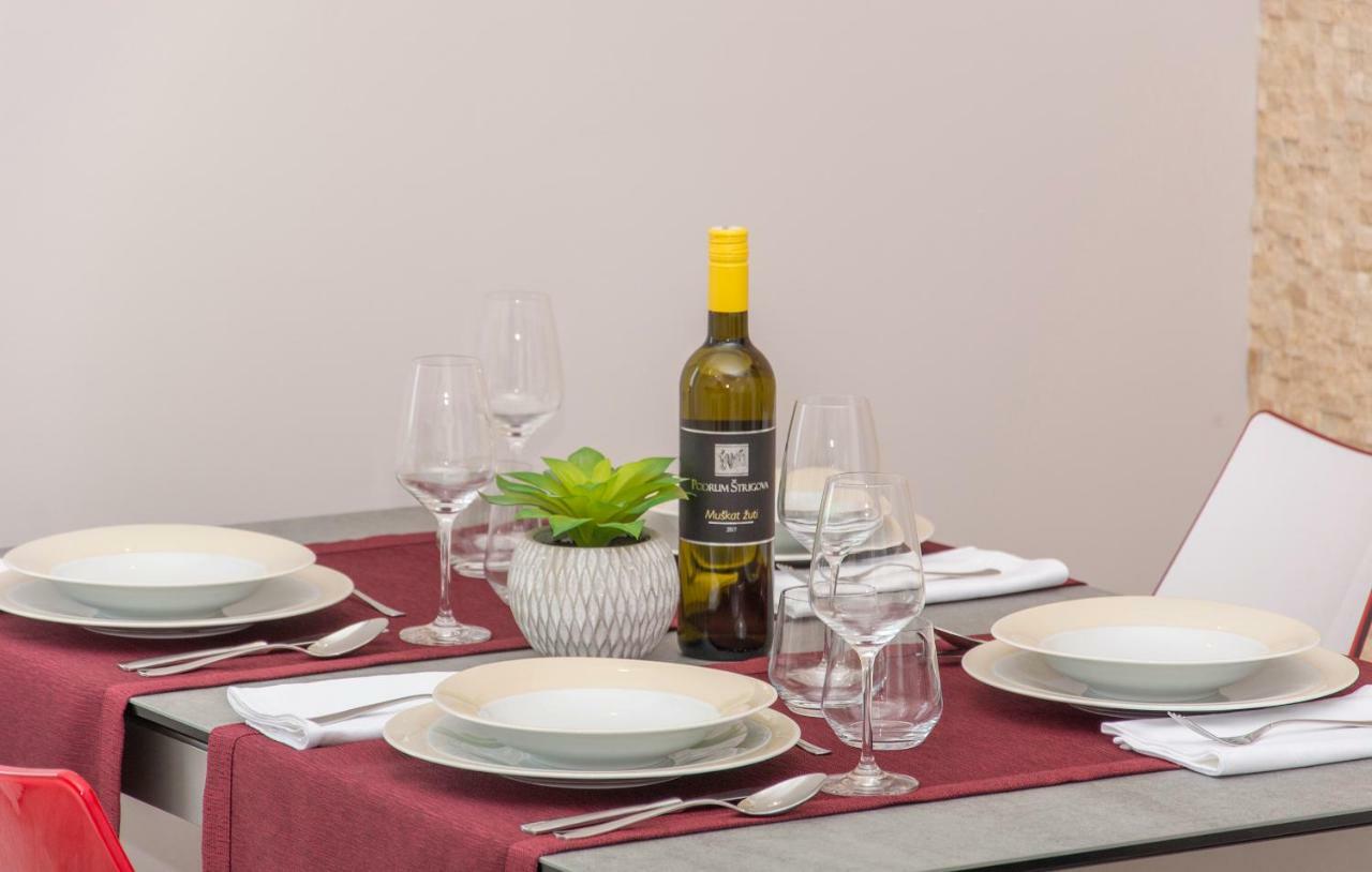 Apartment Lunne Novigrad  Bagian luar foto